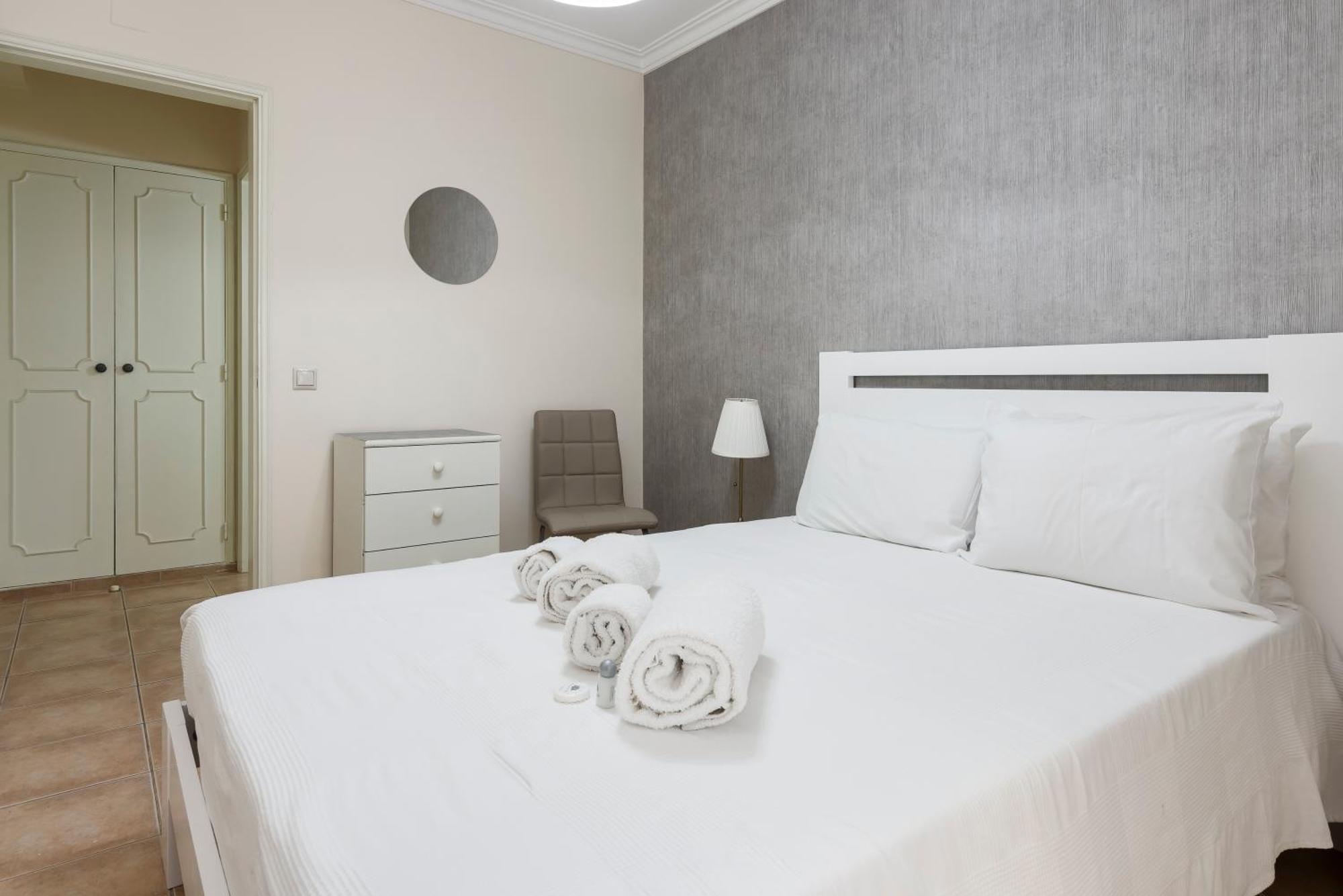 Jaune - 50 Meters To The Beach - Quarteira Exterior foto